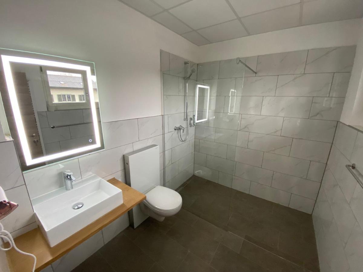 Hotel Da Luca Herzogenbuchsee ภายนอก รูปภาพ