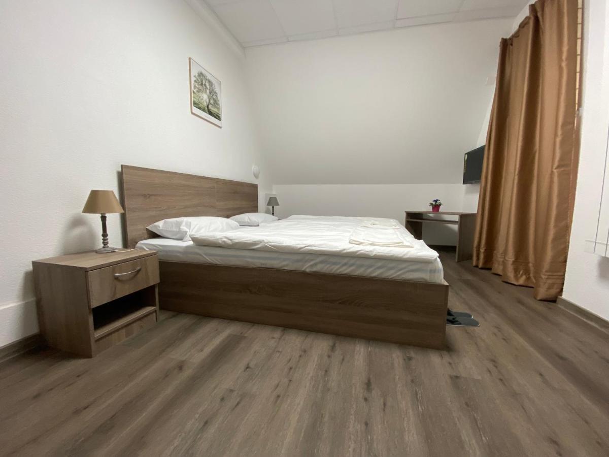 Hotel Da Luca Herzogenbuchsee ภายนอก รูปภาพ