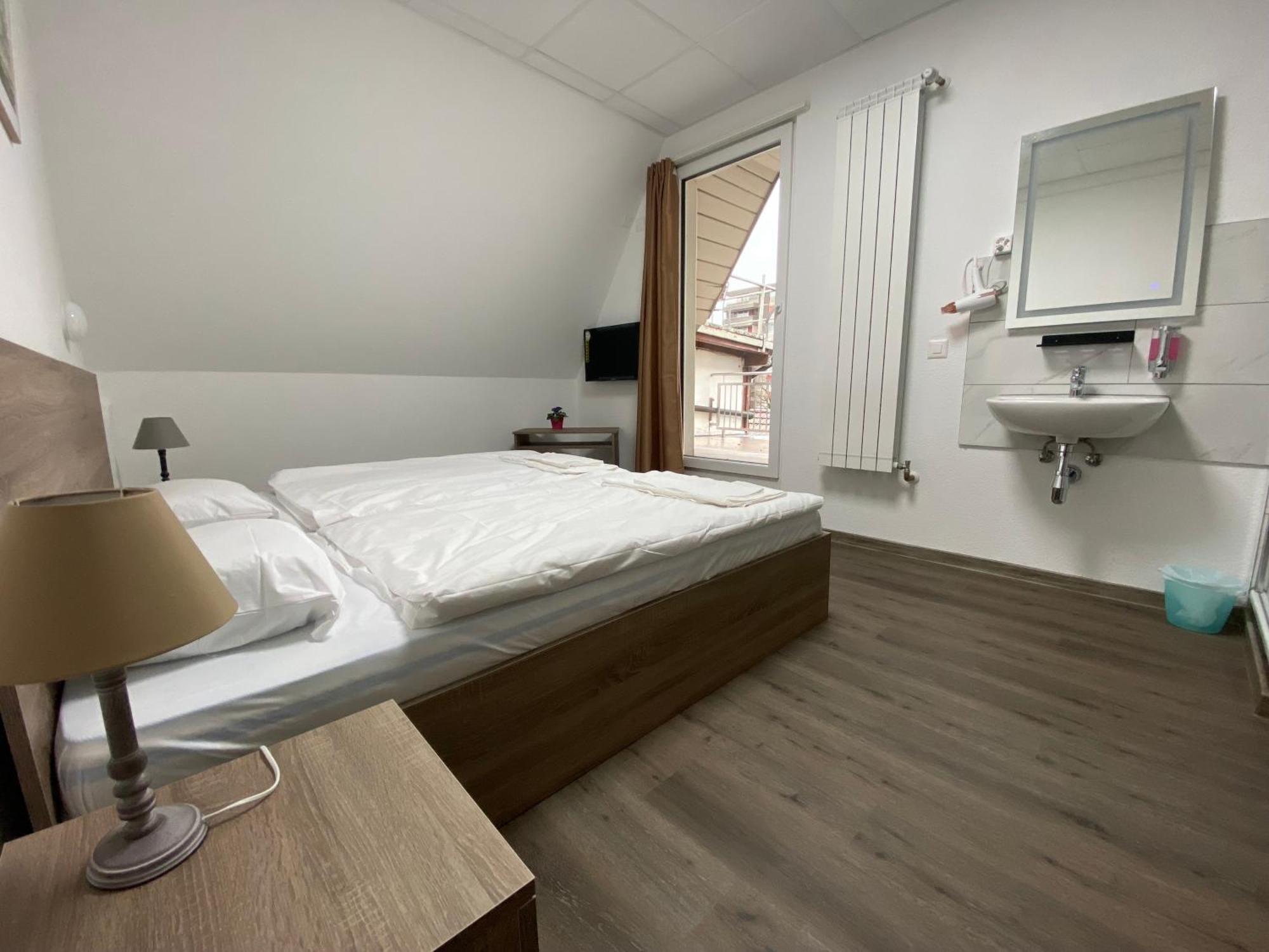 Hotel Da Luca Herzogenbuchsee ภายนอก รูปภาพ